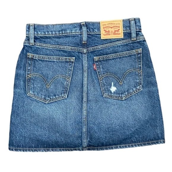 Levi’s Deconstructed High Rise Distressed Denim Skirt - Picture 3 of 5